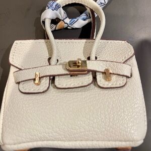 Elegant bag charm White Handbag